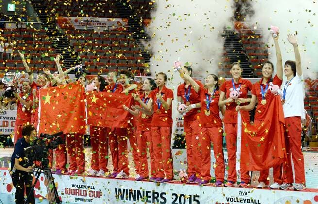 (150906) -- NAGOYA, Sept. 6, 2015 -- Team of China celebrate during the awarding ceremony of 2015 Women s Volleyball World Cup in Nagoya, Japan, Sept. 6, 2015. China beat Japan in the final by 3-1 and claimed the title of the event. ) (SP)JAPAN-NAGOYA-VOLLEYBALL-WOMEN S WORLD CUP-CHINA VS JAPAN MaxPing 