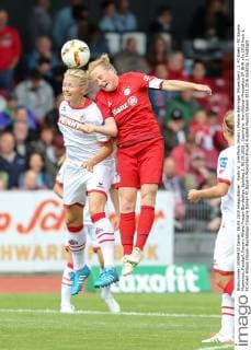 Koeln vl. Lise Munk (Koeln), Melanie Behringer (Muenchen) , 1. FC Koeln - FC Bayern Muenchen, Fussball, Frauen, Allianz Frauen-Bundesliga, Spieltag 2, 06.09.2015 , Copyright: Horn Eibner-Pressefoto EP_BHN
