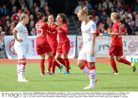 Koeln vl. Torjubel zum 2:0 durch Sara Daebritz (rechts, Muenchen) , 1. FC Koeln - FC Bayern Muenchen, Fussball, Frauen, Allianz Frauen-Bundesliga, Spieltag 2, 06.09.2015 , Copyright: Horn Eibner-Pressefoto EP_BHN