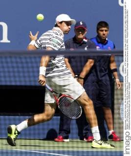 TENNIS - ATP Tennis Herren US Open 2015 NEW YORK CITY,NEW YORK,USA,06.SEP.15 - TENNIS - ATP World Tour, US Open 2015, Grand Slam, Flushing Meadows. Image shows Jeremy Chardy (FRA). GEPAxpictures xMatthiasxHauer