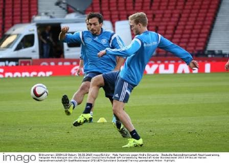 Mats Hummels gegen Andre Schuerrle - Deutsche Nationalmannschaft Abschlusstraining, Hampden Park Glasgow