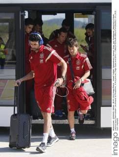 Aktuell Fußball, Nationalteam Spanien Reise nach Mazedonien Departure of Spain national team Nationalteam Länderspiel at Macedonia. In this picture, Diego Costa and Silva. x 
