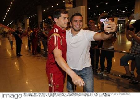 Aktuell Fußball, Nationalteam Spanien Reise nach Mazedonien Arrival of Nationalteam Spain at Macedonia. In this picture, Diegos Costa x 