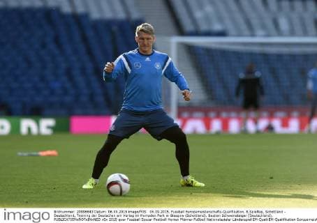 06.09.2015, Fussball Europameisterschafts-Qualifikation, 8.Spieltag, Schottland - Deutschland, Training der Deutschen am Vortag im Hampden Park in Glasgow (Schottland). Bastian Schweinsteiger (Deutschland). 