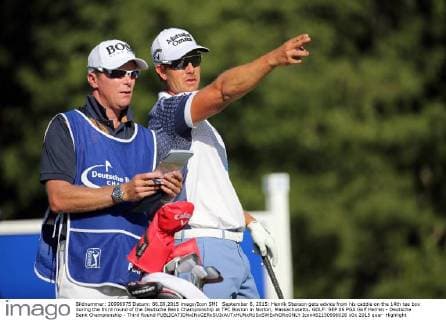 September 6, 2015: Henrik Stenson gets advice from his caddie on the 14th tee box during the third round of the Deutsche Bank Championship at TPC Boston in Norton, Massachusetts. GOLF: SEP 06 PGA Golf Herren - Deutsche Bank Championship - Third Round Icon482150906028 EDITORIAL USE ONLY