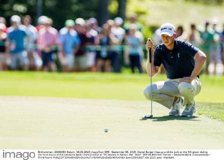 September 06, 2015: Daniel Berger lines up a birdie putt on the 5th green during the third round of the Deutsche Bank Championship at TPC Boston in Norton, MA. GOLF: SEP 06 PGA Golf Herren - Deutsche Bank Championship - Third Round Icon150906007 EDITORIAL USE ONLY