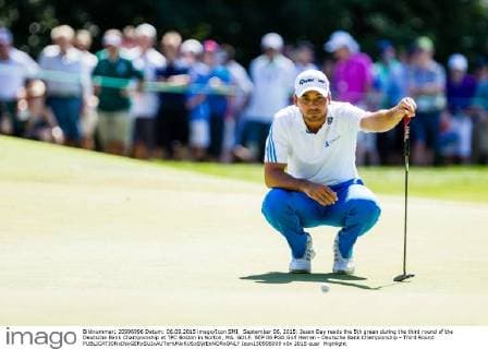 September 06, 2015: Jason Day reads the 5th green during the third round of the Deutsche Bank Championship at TPC Boston in Norton, MA. GOLF: SEP 06 PGA Golf Herren - Deutsche Bank Championship - Third Round Icon150906009 EDITORIAL USE ONLY
