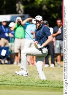 September 06, 2015: Sean O Hair hits from the rough just off the 7th green during the third round of the Deutsche Bank Championship at TPC Boston in Norton, MA. GOLF: SEP 06 PGA Golf Herren - Deutsche Bank Championship - Third Round Icon150906012 EDITORIAL USE ONLY