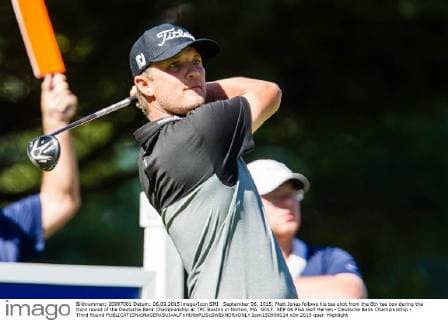 September 06, 2015: Matt Jones follows his tee shot from the 6th tee box during the third round of the Deutsche Bank Championship at TPC Boston in Norton, MA. GOLF: SEP 06 PGA Golf Herren - Deutsche Bank Championship - Third Round Icon150906014 EDITORIAL USE ONLY