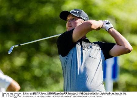 September 06, 2015: Matt Jones hits his tee shot at the 8th tee during the third round of the Deutsche Bank Championship at TPC Boston in Norton, MA. GOLF: SEP 06 PGA Golf Herren - Deutsche Bank Championship - Third Round Icon150906018 EDITORIAL USE ONLY