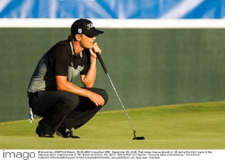 September 06, 2015: Matt Jones lines up at putt on 18 during the third round of the Deutsche Bank Championship at TPC Boston in Norton, MA. GOLF: SEP 06 PGA Golf Herren - Deutsche Bank Championship - Third Round Icon150906025 EDITORIAL USE ONLY