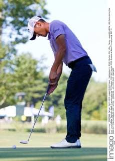 September 6, 2015; Norton, MA, USA; Danny Lee putts at the 14th hole during the third round of the Deutsche Bank Championship at TPC Boston. PGA Golf Herren 2015: Deutsche Bank Championship SEP 06 - ZUMAc04_