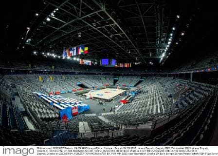 Zagreb 04.09.2015, Arena Zagreb, Zagreb, CRO, Eurobasket 2015, Arena Zagreb, Gruppe C, Vorberichte, im Bild Übersicht von der Halle during the preperation of group C of FIBA Eurobasket 2015 at the Arena Zagreb in Zagreb, Croatia on 2015 09 04.  EX_PON  
