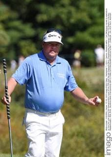 September 7, 2015 - Norton, Massachusetts - Carl Pettersson waves to spectators on the 3rd hole during the championship round of the PGA Golf Herren Deutsche Bank Championship tournament held at TPC Boston in Norton, Massachusetts. PGA 2015: Deutsche Bank Championship SEP 07 - ZUMAc04_