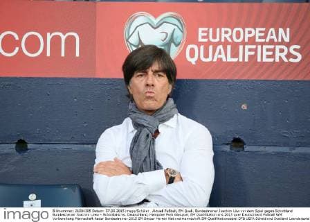 Aktuell Fußball, EM Quali, Bundestrainer Joachim Löw vor dem Spiel gegen Schottland Bundestrainer Joachim Loew - Schottland vs. Deutschland, Hampden Park Glasgow, EM Qualifikation