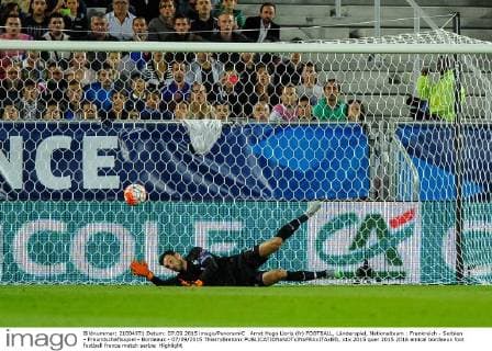 Arret Hugo Lloris (fr) FOOTBALL, Länderspiel, Nationalteam : Frankreich - Serbien - Freundschaftsspiel - Bordeaux - 07 09 2015 ThierryBretonx 