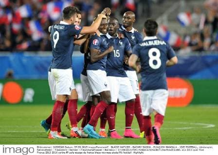 BLAISE MATUIDI - BACARY SAGNA - ELIAQUIM MANGALA - JOIE FOOTBALL, Länderspiel, Nationalteam : Frankreich - Serbien - Freundschaftsspiel - Bordeaux - 07 09 2015 FEPx 