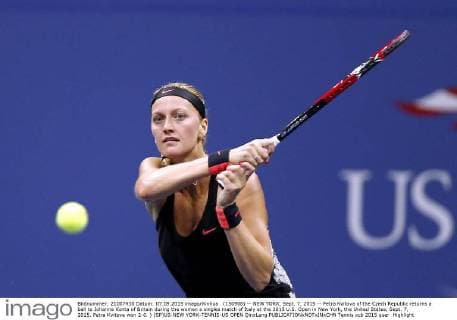 (150908) -- NEW YORK, Sept. 7, 2015 -- Petra Kvitova of the Czech Republic returns a ball to Johanna Konta of Britain during the women s singles match of Italy at the 2015 U.S. Open in New York, the United States, Sept. 7, 2015. Petra Kvitova won 2-0. ) (SP)US-NEW YORK-TENNIS-US OPEN QinxLang 
