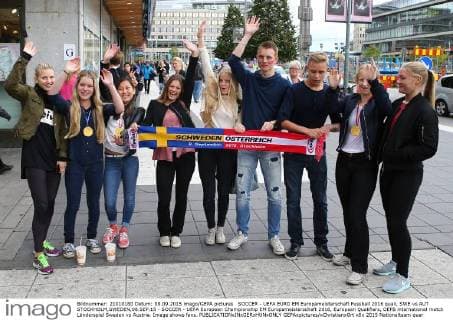 SOCCER - UEFA EURO EM Europameisterschaft Fussball 2016 quali, SWE vs AUT STOCKHOLM,SWEDEN,08.SEP.15 - SOCCER - UEFA European Championship EM Europameisterschaft 2016, European Qualifiers, OEFB international match Länderspiel Sweden vs Austria. Image shows fans. GEPAxpictures xChristianxOrt