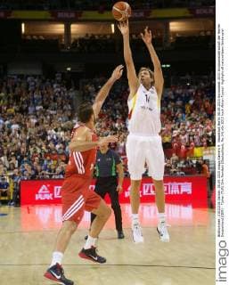 Basketball Berlin 08.09.2015 Eurobasket 2015 Europameisterschaft der Herren Deutschland (GER) - Türkei (TUR) Dirk Nowitzki (Deutschland, No.14)