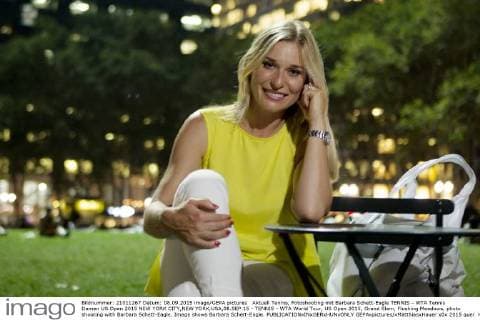 Aktuell Tennis, Fotoshooting mit Barbara Schett-Eagle TENNIS - WTA Tennis Damen US Open 2015 NEW YORK CITY,NEW YORK,USA,08.SEP.15 - TENNIS - WTA World Tour, US Open 2015, Grand Slam, Flushing Meadows, photo shooting with Barbara Schett-Eagle. Image shows Barbara Schett-Eagle. GEPAxpictures xMatthiasxHauer
