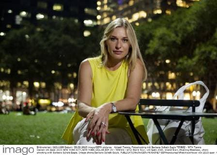 Aktuell Tennis, Fotoshooting mit Barbara Schett-Eagle TENNIS - WTA Tennis Damen US Open 2015 NEW YORK CITY,NEW YORK,USA,08.SEP.15 - TENNIS - WTA World Tour, US Open 2015, Grand Slam, Flushing Meadows, photo shooting with Barbara Schett-Eagle. Image shows Barbara Schett-Eagle. GEPAxpictures xMatthiasxHauer