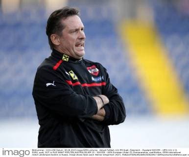 Aktuell Fußball, U21 EM Quali, Österreich - Russland SOCCER - UEFA U21 U 21 EURO, quali, AUT vs RUS SANKT POELTEN,AUSTRIA,08.SEP.15 - SOCCER - UEFA European Under-21 Championships, qualification, OEFB international match Länderspiel Austria vs Russia. Image shows head coach Werner Gregoritsch (AUT). GEPAxpictures xWalterxLuger
