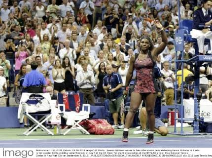 Serena Williams waves to fans after match point defeating Venus Williams in 3 sets in the quarter finals in Arthur Ashe Stadium on day 9 at the US Open Tennis Championships at the USTA Billie Jean King National Tennis Center in New York City on September 8, 2015. .  NYP20150908130 JOHNxANGELILLO