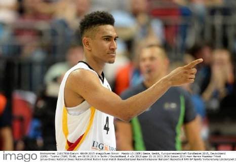 Maodo LO (GER) Geste, Gestik, Europameisterschaft EuroBasket 2015, Deutschland (GER) - Tuerkei (TUR) 75:80, am 08.09.2015 in Berlin Deutschland, Â