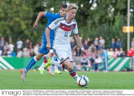 Aktuell Fußball, U17 Nationalteam, Deutschland - Italien Sam Francis Schreck (Deutschland, 10) am Ball, Fussball, U 17-Junioren, Vier-Nationen-Turnier, Deutschland - Italien, xobx