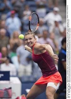 09 September 2015: Simona Halep (ROU) celebrating here, defeats Viktoria Azarenka (BLR) 6-3,4-6,6-4 during their 4th round match of the 2015 US Open in Flushing Meadows, NY. TENNIS: SEP 09 US Open Icon1509091235 EDITORIAL USE ONLY