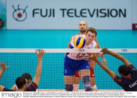 10.09.2015, Hamamatsu Arena, Hamamatsu FIVB World Cup 2015, Site B, 1. Runde, Tunesien vs. Russland Angriff Dmitriy Muserskiy ( 13 RUS)