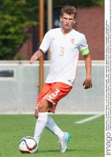 Niek Hoogveld (Niederlande, Holland, 3) Freisteller, Einzelbild, Aktion, Fussball, U 17-Junioren, Vier-Nationen-Turnier, Italien - Niederlande, xobx