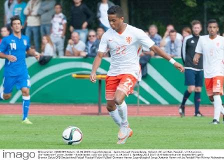 Justin Kluivert (Niederlande, Holland, 22) am Ball, Fussball, U 17-Junioren, Vier-Nationen-Turnier, Italien - Niederlande, xobx