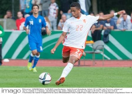 Justin Kluivert (Niederlande, Holland, 22) am Ball, beim Torschuss, schiesst auf das Tor, Fussball, U 17-Junioren, Vier-Nationen-Turnier, Italien - Niederlande, xobx