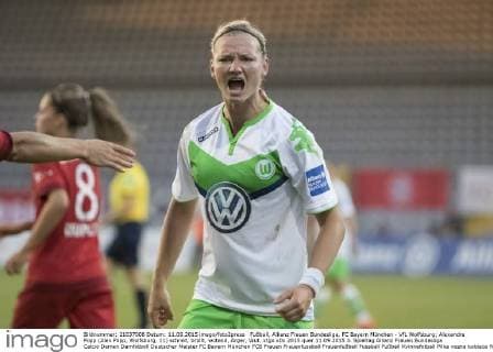 Fußball, Allianz Frauen Bundesliga, FC Bayern München - VfL Wolfsburg; Alexandra Popp (Alex Popp, Wolfsburg, 11) schreit, brüllt, wütend, Ärger, Wut. xtgx