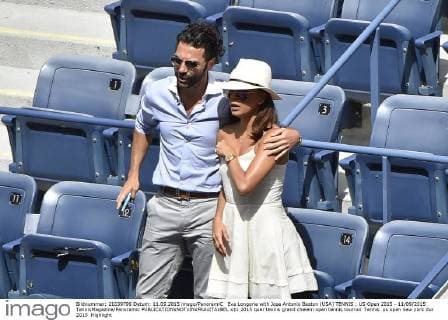 Eva Longoria with Jose Antonio Baston (USA) TENNIS : US Open 2015 - 11 09 2015 TennisMagazine Panoramic 