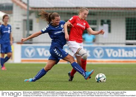v.li.: Medina Desic (ETSV Würzburg) im Zweikampf, Duell, duel, tackle mit Gina Rilling (VfL Sindelfingen), Fussball, 2. Frauen-Bundesliga Süd, ETSV Würzburg - VfL Sindelfingen, xfsx