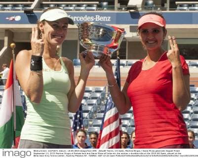 Aktuell Tennis, US Open, Martina Hingis Sania Mirza gewinnen Doppel Finale September 13, 2015 Martina Hingis of Swtizerland and Sania Mirza of India win the women s doubles title at the 2015 US Open, played at the Billie Jean King Tennis Center, Flushing Meadow NY. TENNIS: SEP 13 US Open Icon250150913061 EDITORIAL USE ONLY