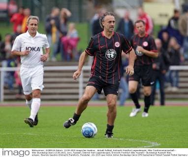 Aktuell Fußball, Eintracht Frankfurt Legendenspiel, 90er Traditionsmannschaft - 90er Bundesliga Stars 13.09.2015, xovx, Fussball, Dietmar Roth Legendenspiel, Eintracht Frankfurt 90er Auswahl - Bundesliga Auswahl 90er, emspor, Maurizio Gaudino (Eintracht Frankfurt), Freisteller.