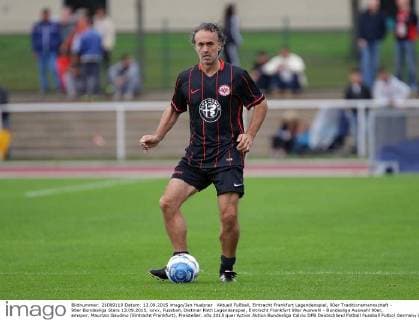 Aktuell Fußball, Eintracht Frankfurt Legendenspiel, 90er Traditionsmannschaft - 90er Bundesliga Stars 13.09.2015, xovx, Fussball, Dietmar Roth Legendenspiel, Eintracht Frankfurt 90er Auswahl - Bundesliga Auswahl 90er, emspor, Maurizio Gaudino (Eintracht Frankfurt), Freisteller.