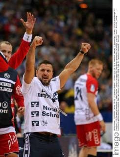 Mittwoch 09.09.2015, Handball, Herren, 1. Bundesliga, Saison 2015 16, Hamburger SV Handball - SG Flensburg-Handewitt : Jubel Trainer Ljubomir Vranjes (SG Flensburg-Handewitt) DeFodi502