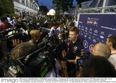 Motorsports: FIA Formula One World Championship WM Weltmeisterschaft 2015, Grand Prix of Singapore, 26 Daniil Kvyat (RUS, Infiniti Red Bull Racing), xHOCHxZWEIx
