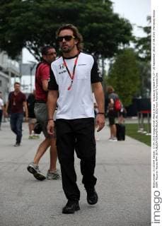 Singapore Grand Prix 17 - 20 September 2015 17.09.2015 - Fernando Alonso (ESP) McLaren Honda MP4-30 