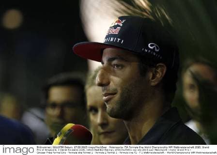 Motorsports: FIA Formula One World Championship WM Weltmeisterschaft 2015, Grand Prix of Singapore, 3 Daniel Ricciardo (AUS, Infiniti Red Bull Racing), xHOCHxZWEIx