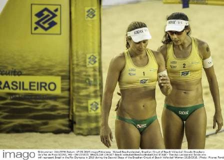 Aktuell Beachvolleyball, Brazilian Circuit of Beach Volleyball Circuito Brasileiro de V?lei de Praia SCORE, MG - 09 17 2015: BRAZILIAN CIRCUIT Beach volleyball Beachvolleyball 2nd STAGE - The duo Larissa and Talida who will represent Brazil in the Rio Olympics in 2016 during the Second Stage of the Brazilian Circuit of Beach Volleyball Women 2015 2016. (Photo: Mourao Panda FotoArena)  Mour?oxPanda