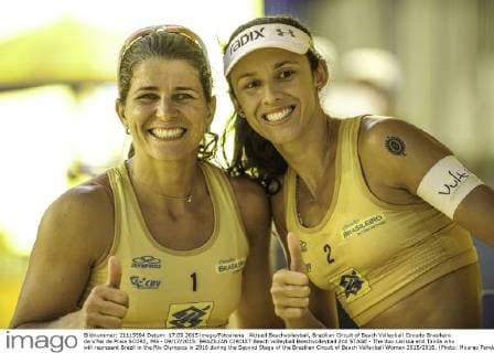 Aktuell Beachvolleyball, Brazilian Circuit of Beach Volleyball Circuito Brasileiro de V?lei de Praia SCORE, MG - 09 17 2015: BRAZILIAN CIRCUIT Beach volleyball Beachvolleyball 2nd STAGE - The duo Larissa and Talida who will represent Brazil in the Rio Olympics in 2016 during the Second Stage of the Brazilian Circuit of Beach Volleyball Women 2015 2016. (Photo: Mourao Panda FotoArena)  Mour?oxPanda