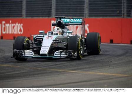 Singapore Grand Prix 17 - 20 September 2015 18.09.2015 - Free Practice 1, Lewis Hamilton (GBR) Mercedes AMG F1 W06 