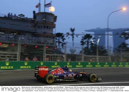 Motorsports: FIA Formula One World Championship WM Weltmeisterschaft 2015, Grand Prix of Singapore, 55 Carlos Sainz Junior (ESP, Scuderia Toro Rosso), xHOCHxZWEIx