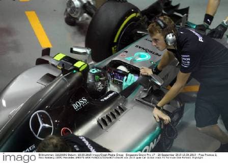 Singapore Grand Prix 17 - 20 September 2015 18.09.2015 - Free Practice 2, Nico Rosberg (GER) Mercedes AMG F1 W06 